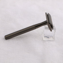 Load image into Gallery viewer, Eco Love &amp; Other Stuff - Safety Razor with 20 razor blades included