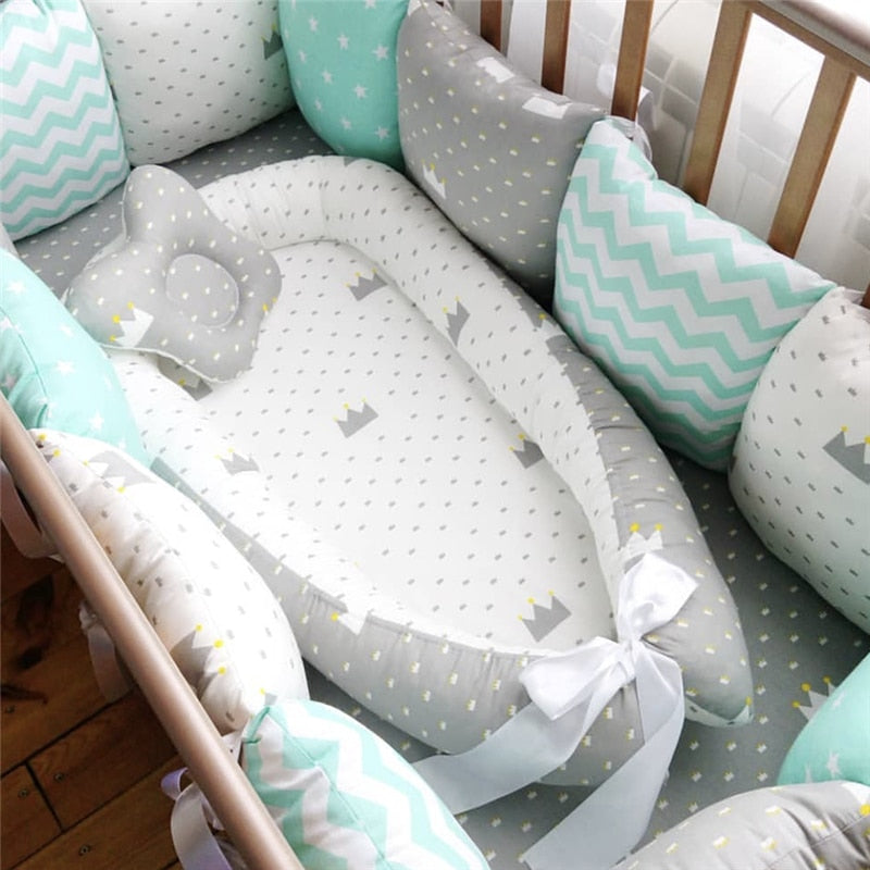 Eco, Love & Other Stuff Portable Baby Bed